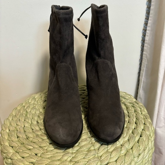 Stuart Weitzman Shorty Slate Gray Suede Block Heel Ankle Boots - Picture 5 of 11